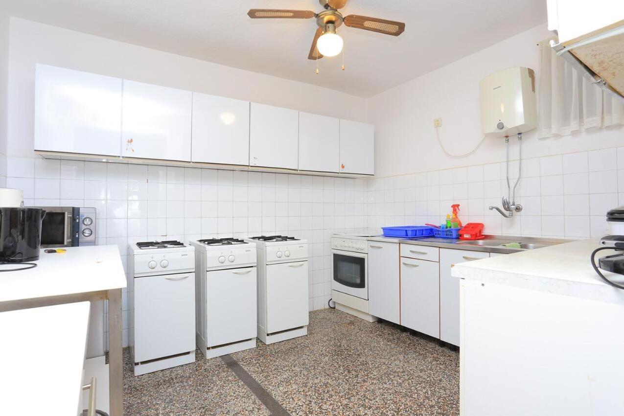 Apartments And Rooms With Parking Space Tucepi, Makarska - 5263 Eksteriør bilde