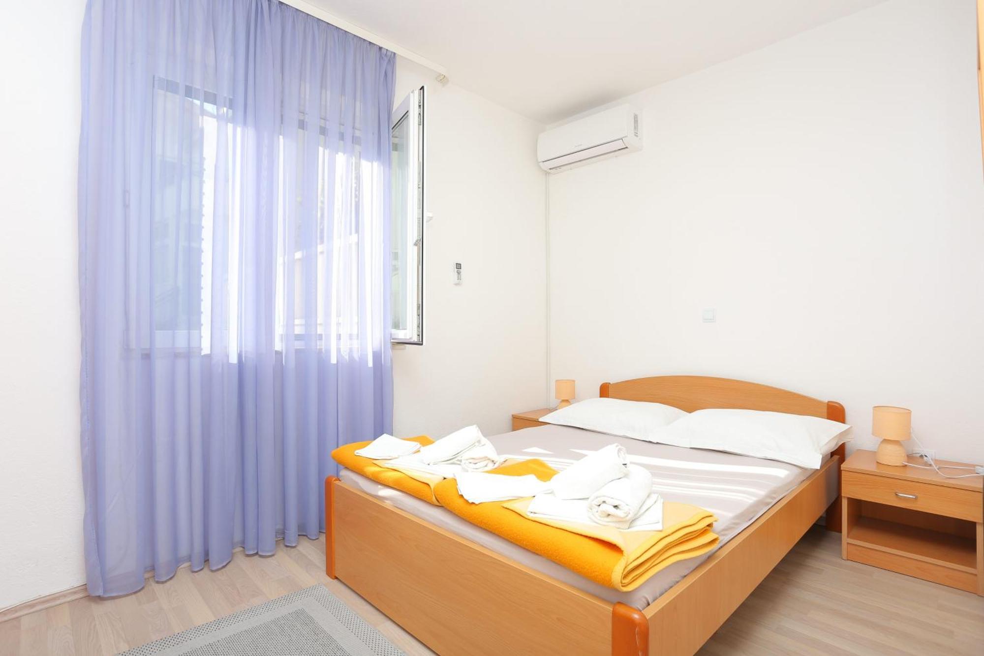 Apartments And Rooms With Parking Space Tucepi, Makarska - 5263 Eksteriør bilde