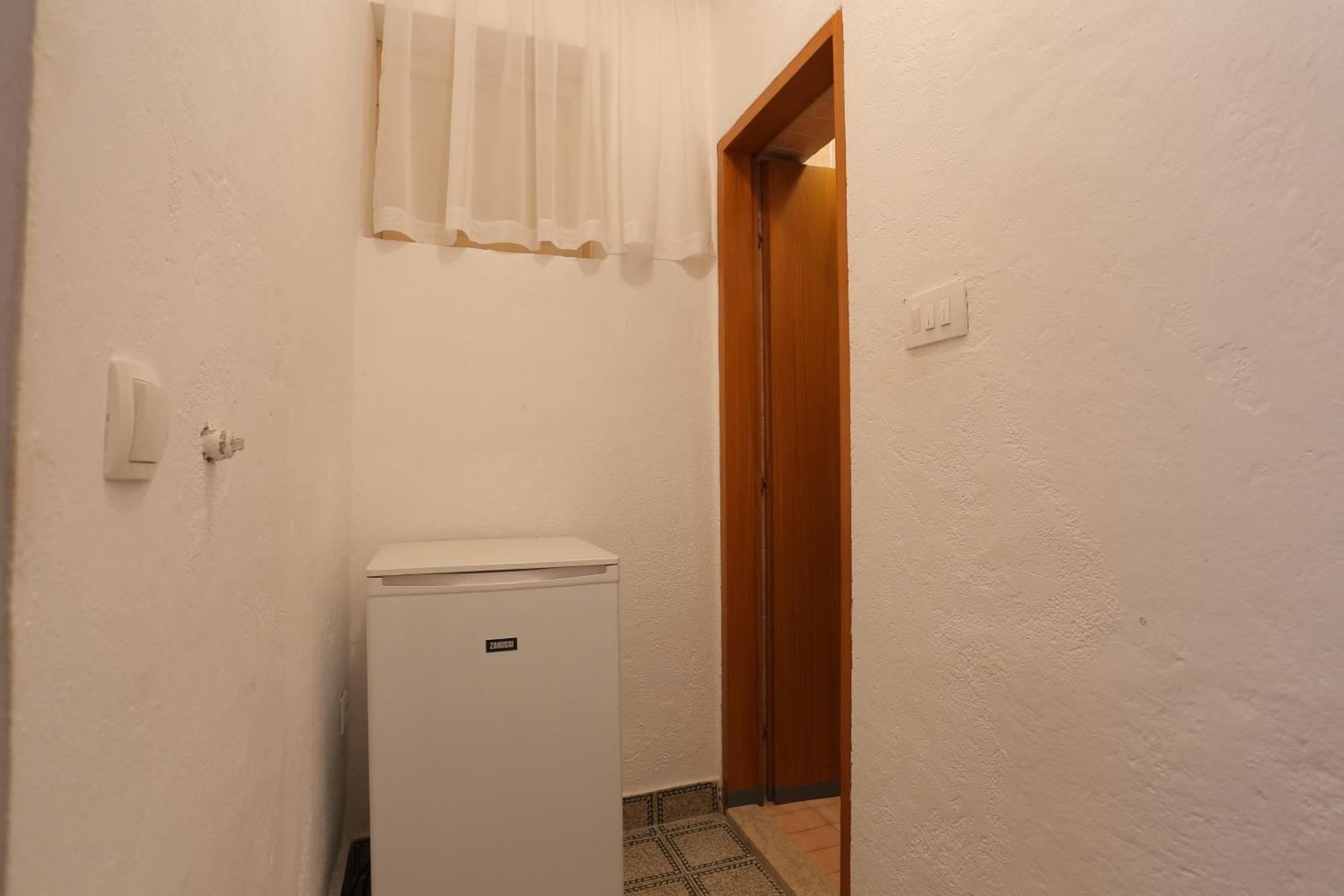 Apartments And Rooms With Parking Space Tucepi, Makarska - 5263 Eksteriør bilde