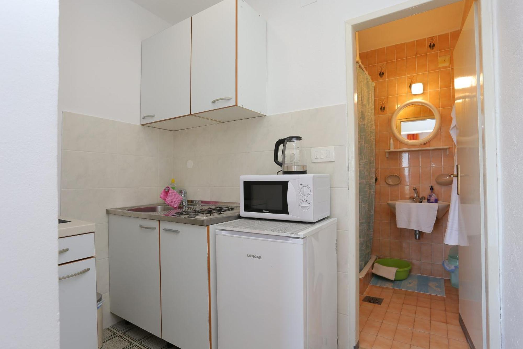 Apartments And Rooms With Parking Space Tucepi, Makarska - 5263 Eksteriør bilde