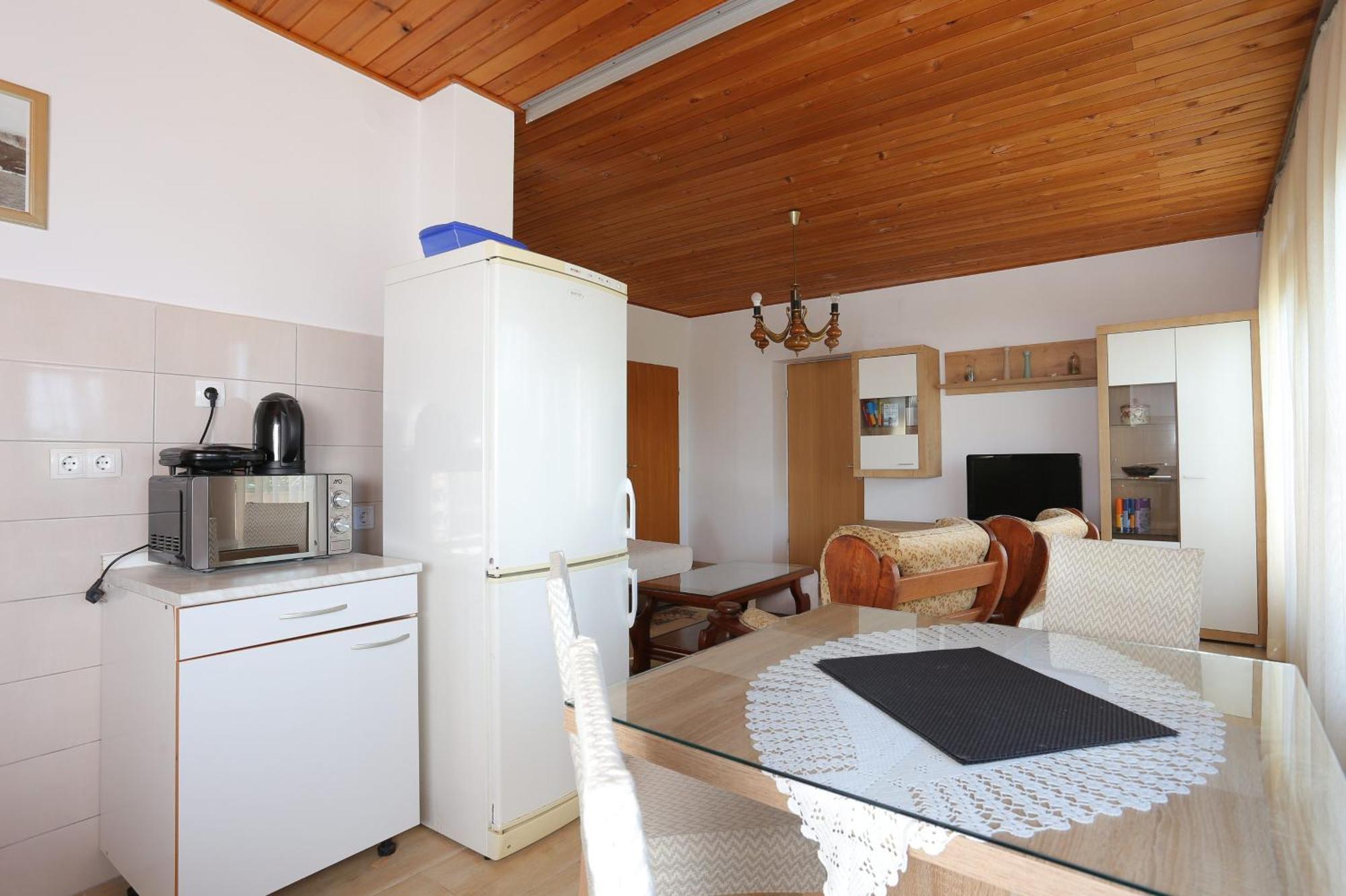 Apartments And Rooms With Parking Space Tucepi, Makarska - 5263 Rom bilde